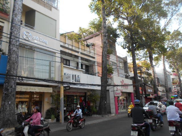 Bán nhà mặt tiền đường Nguyễn Đình Chiểu, Quận 3 trệt, 4 lầu, giá 7 tỷ