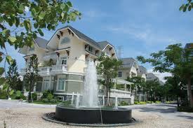 Bán biệt thự Kim Long mặt tiền Nguyễn Hữu Thọ 18 tỷ. LH: 0935.4242.23