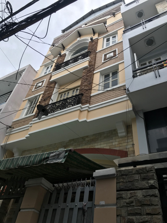Cần tiền đầu tư bán gấp nhà hẻm 6m Trần Hưng Đạo giá 6,5 tỷ