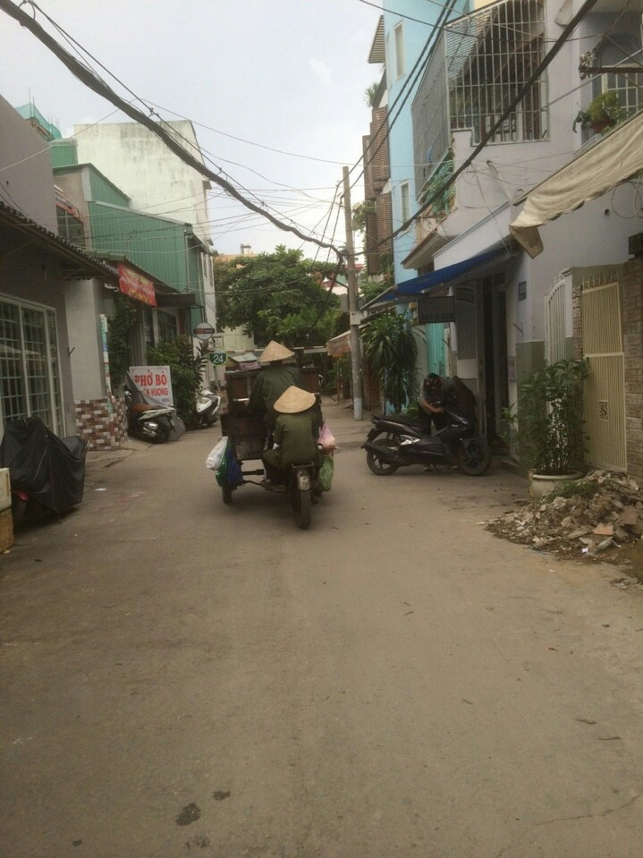 Bán nhà lầu hẻm xe hơi hẻm 198 Nguyễn Văn Linh, phường Tân Thuận Tây, quận 7
