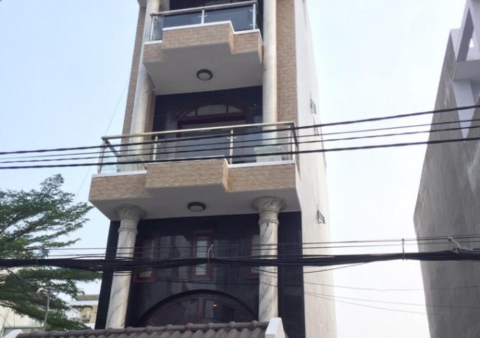 Bán nhà Quận 1 MT đường Nguyễn Văn Giai, P. Đa Kao, DT 8x20m