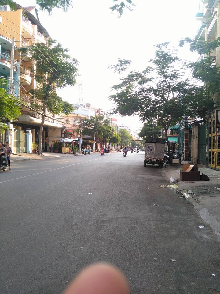 Bán nhà MTKD Đường Chợ Lớn, 4x17, P.11, Khu Bình Phú