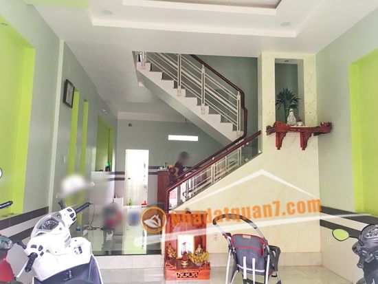 Bán gấp nhà phố đẹp trệt, 2 lầu, ST hẻm 487 Huỳnh Tấn Phát, P. Tân Thuận Đông, Quận 7