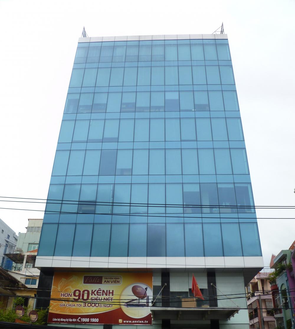 Bán khách sạn đường Nguyễn Du, P. Bến Thành, Quận 1. DT: 10,4m x 19,5m, 7 tầng, 40 phòng