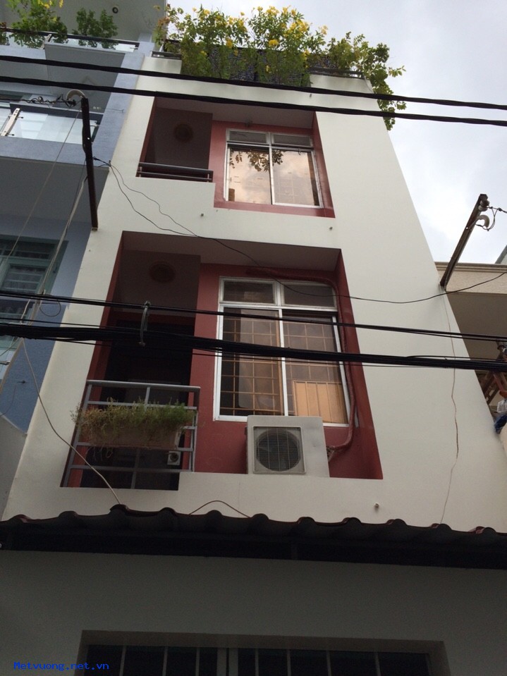 Bán nhà riêng tại Đường Lê Bình, Phường 4, Tân Bình,DT: 4x15m,3 lầu, giá 5.7 Tỷ