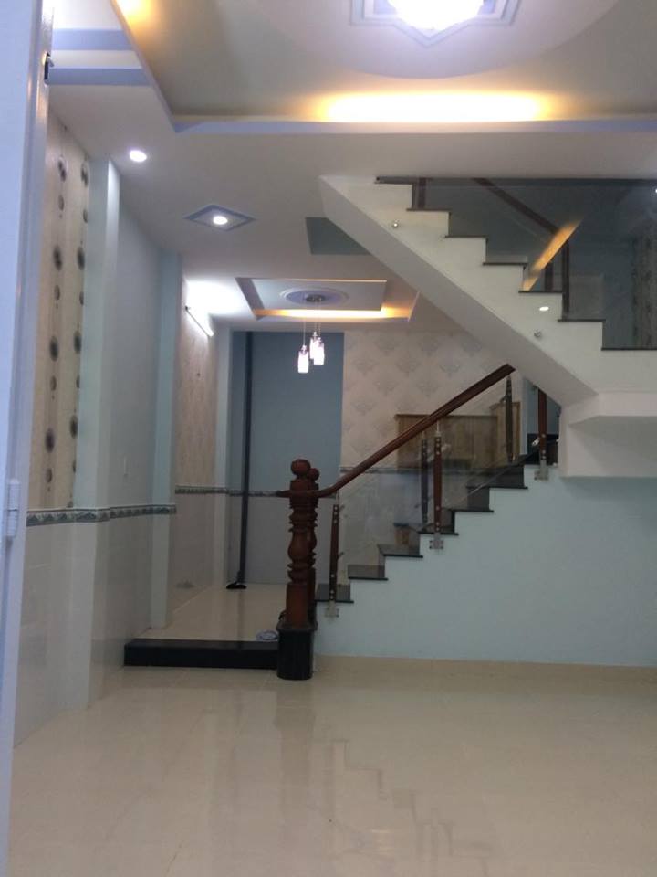Bán nhà vị trí tại Huỳnh Tấn Phát, xã Phú Xuân, nhà mới 1 trệt, 2 lầu, 4 phòng ngủ