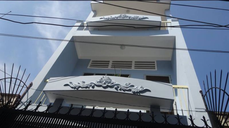 Bán nhà HXH đường Nguyễn Trãi, Q. 5, nhà trệt, 2 lầu, DT: 4m x 18m, giá: 6.7tỷ