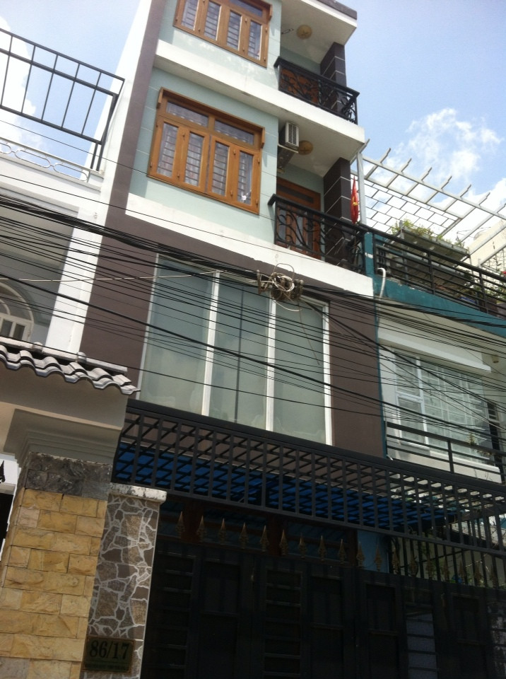 Bán nhà đẹp đường Nguyễn Trung Nguyệt, 1 trệt 2 lầu, hẻm ô tô
