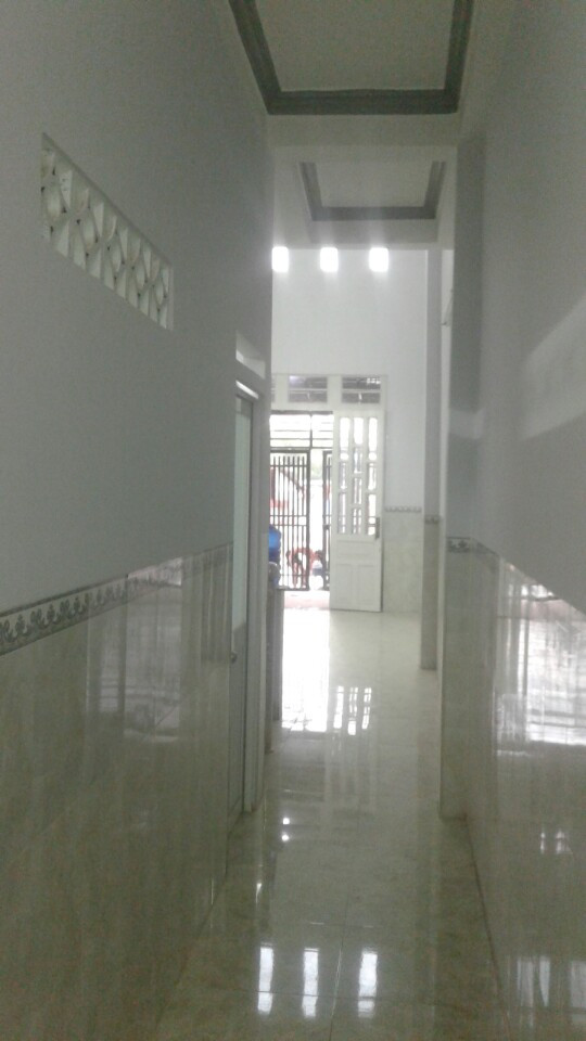 Bán nhà mặt tiền đường Tam Bình, DT 4x18m, sổ hồng riêng, giá 3.4 tỷ