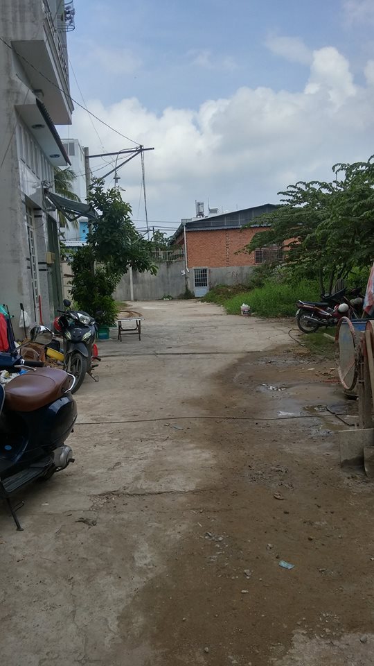 Giá 2,8tỷ nhà riêng 4PN 60m2 KP7 Huỳnh Tấn Phát, TT Nhà Bè