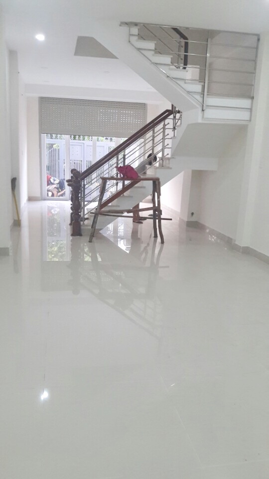 Bán nhà mới 2 lầu, 4PN mặt tiền đường Số 49, P. Bình Thuận, Q7