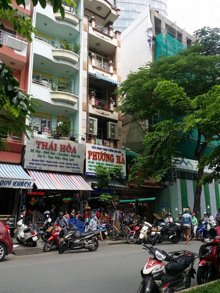 Vỡ nợ bán nhà mặt tiền Lê Thị Hồng Gấm, P Nguyễn Thái Bình, Quận 1. Giá: 32 tỷ