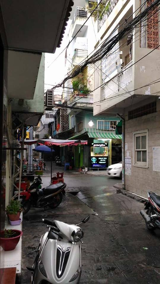 Bán gấp nhà đẹp cách mặt tiền chỉ 35m đường Nguyễn Trãi, giá chỉ 130 triệu/ m2