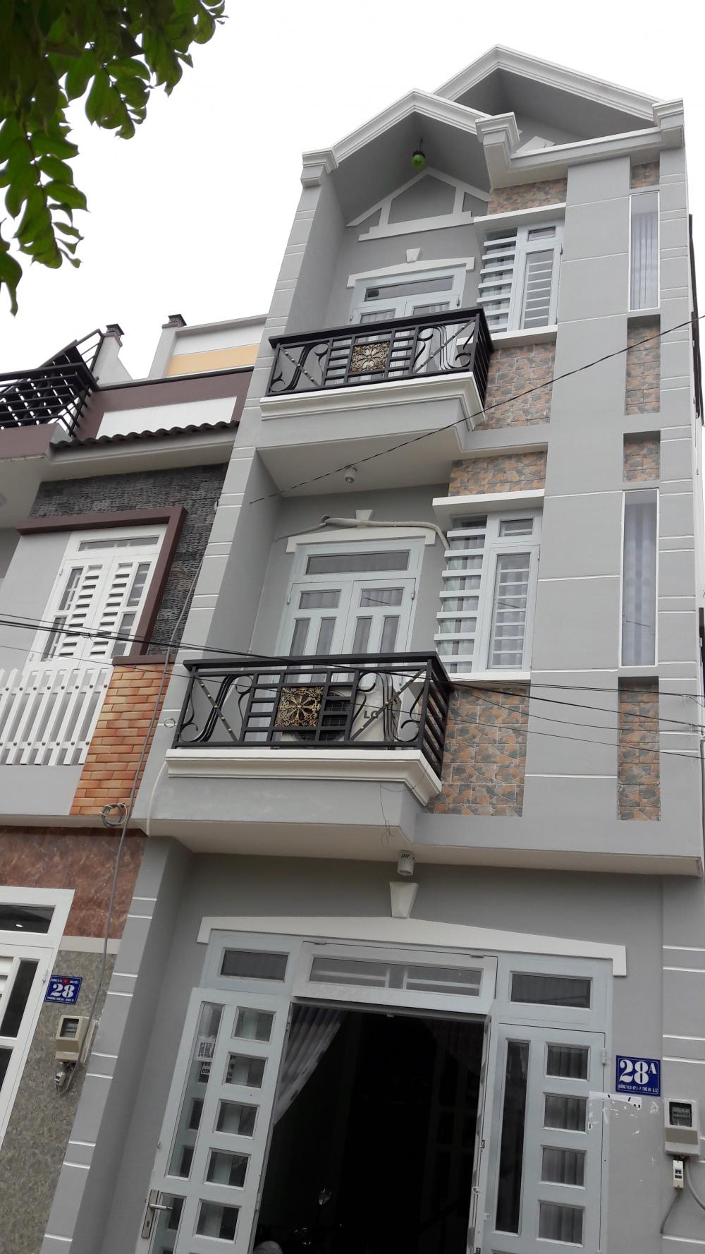 Bán nhà mặt tiền Q1 rẻ hơn trong hẻm, đường Nguyễn Văn Nguyễn, 4,5x16m, giá 10 tỷ