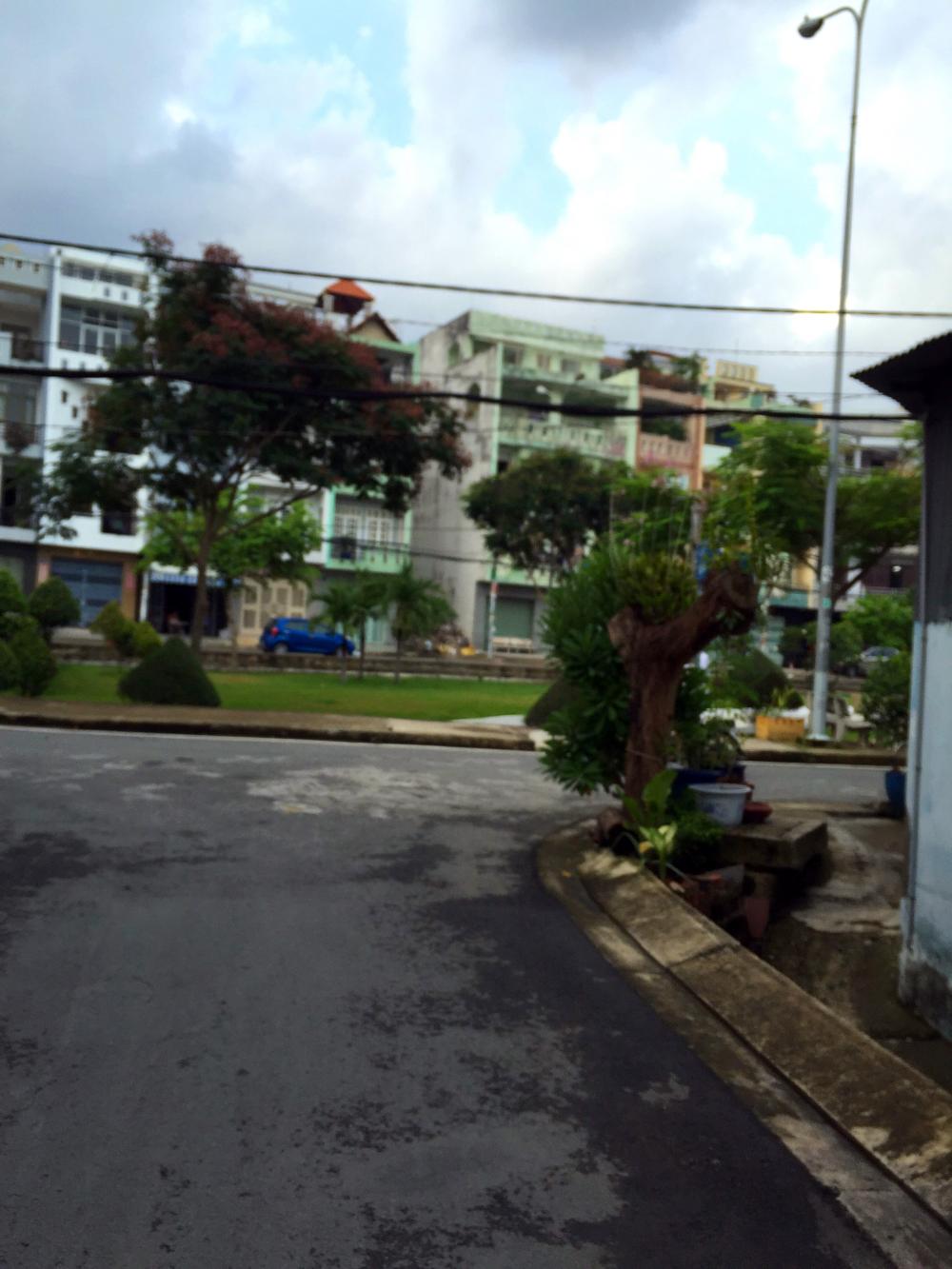 Cần bán gập căn nhà kdc Bình Phú 2, 4x10m, bán lỗ 2,6 tỷ