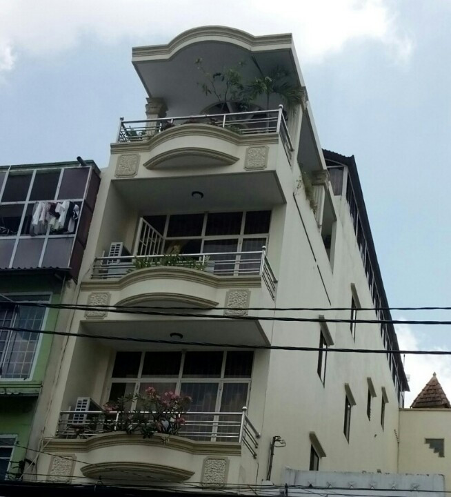 Bán nhà 44 Bùi Thị Xuân, P. Bến Thành, Q1, DT 5.1x19m, trệt 3 lầu, 6PN, giá 22 tỷ