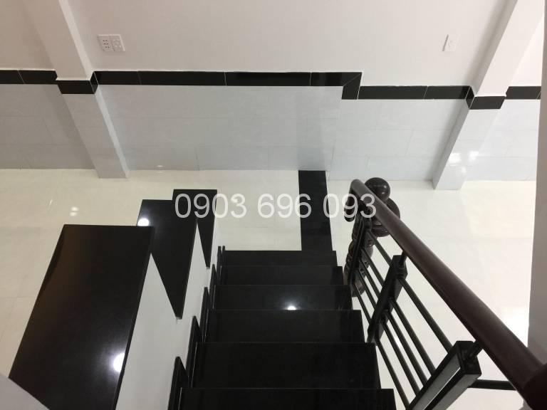 Cần bán nhà mới rất đẹp giá 2.76 tỷ, đường Nguyễn Tư Giản, Phường 12, Q. Gò Vấp