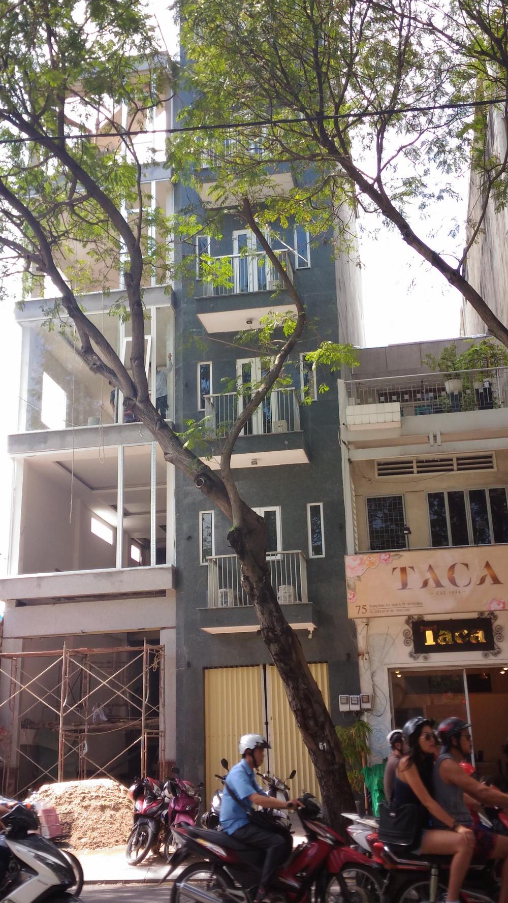 Bán căn hộ DV Cao Thắng, Q3. DT 12m x14m, nhà 1 trệt, 4 lầu ST