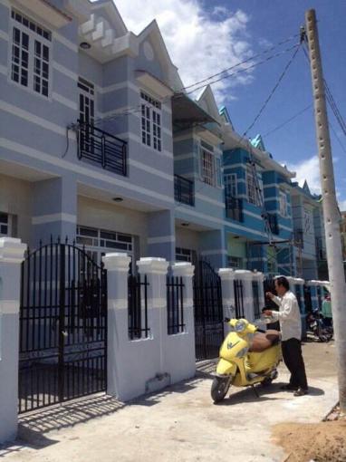 Bán dãy nhà ở xã hội Nguyễn Văn Bứa, giá từ 450tr/căn 60m2, trả góp 24 tháng không lãi suất, SHR