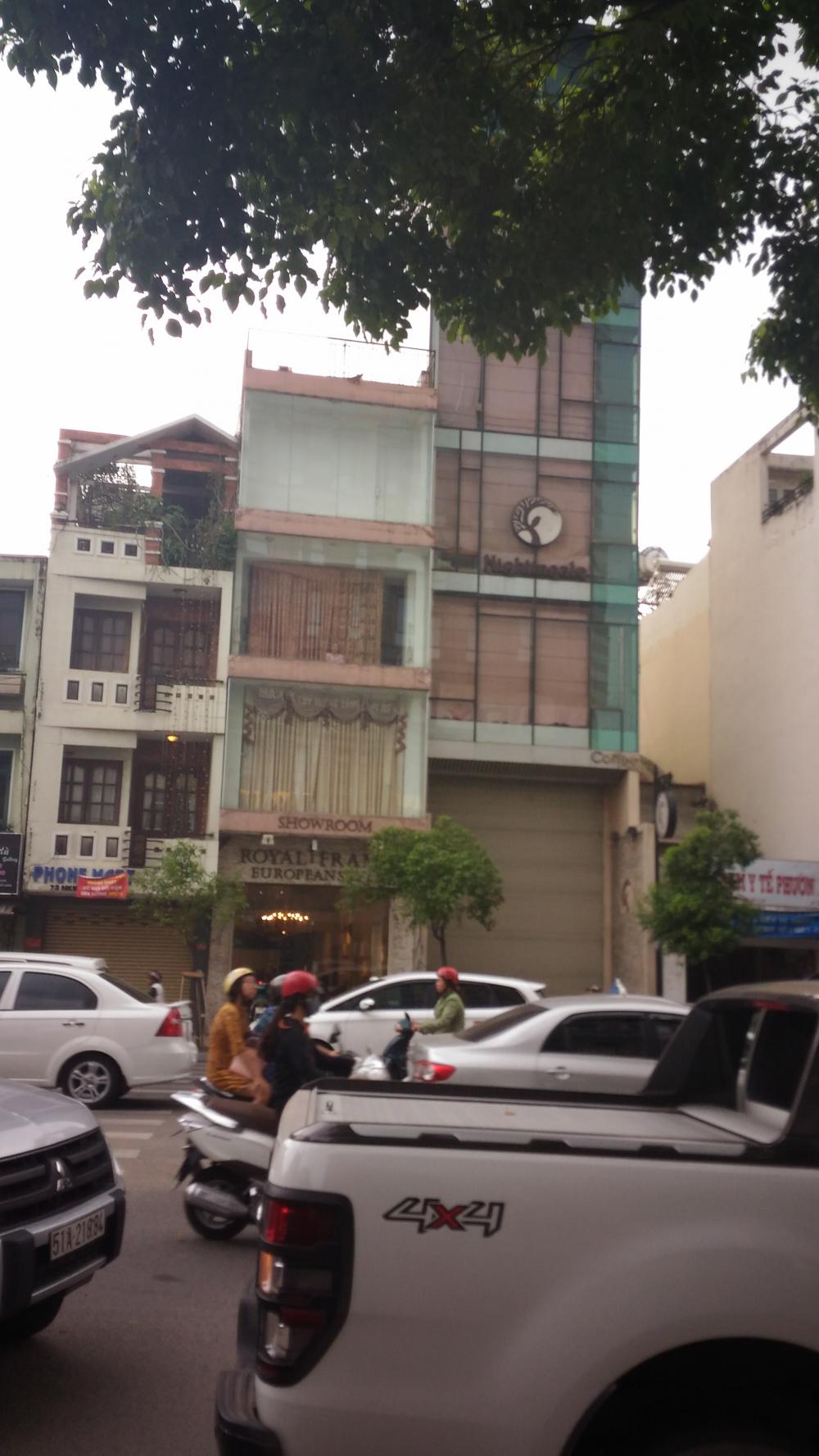 Bán nhà khuôn đất lớn DT 14.2x24m khan hiếm Phường Tân Định, Quận 1. Giá chỉ 55 tỷ