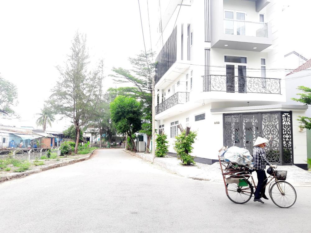Nhà 2 mặt tiền phường Phú Thuận Nam Long giá 6.3 tỷ