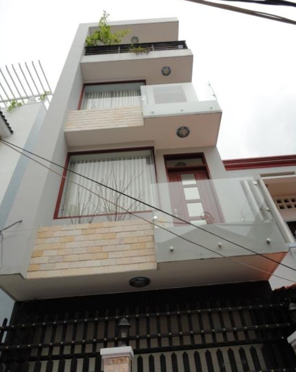 Bán nhà 2 mặt tiền hẻm Nguyễn Thị Minh Khai, quận 3, có 5 phòng cho thuê, giá 5,7 tỷ