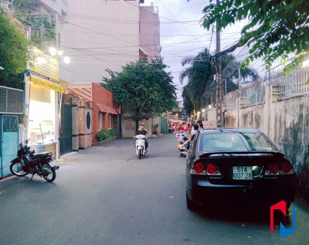 Bán nhà đường Nguyễn Trãi, Quận 1. DT: 12 x 19m, vuông vức, giá 24 tỷ