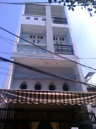 Bán khách sạn góc 2MT đường Phạm Hồng Thái, Nguyễn Trãi, P. Bến Thành, Q. 1. DT: 12x26m, 1H+ 7L