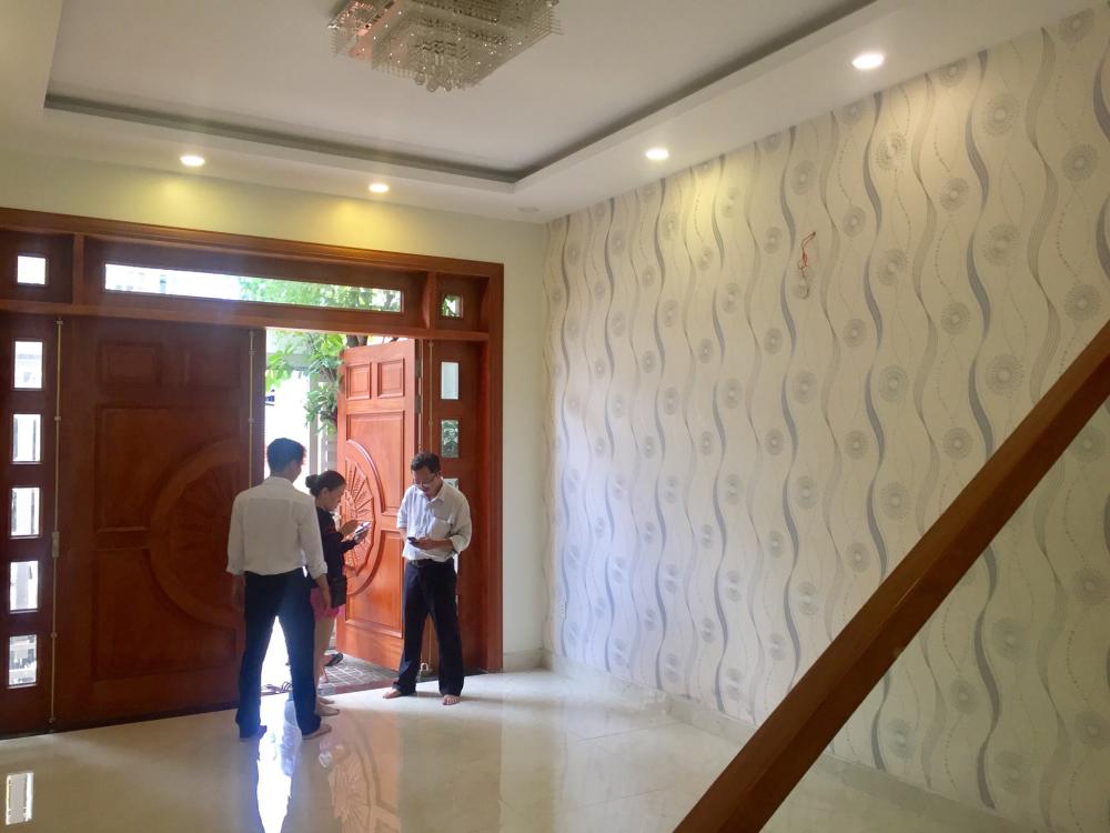 Nhà đẹp 2MT mới xây nội thất cao cấp Nguyễn Sáng DT 4,1x16m, giá 3,8 tỷ TL