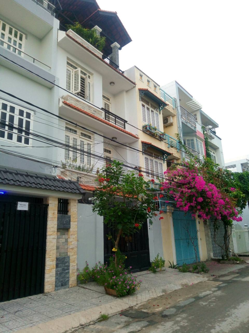 Bán nhà mới xây tuyệt đẹp 1 trệt, 2 lầu, ST, ngay chợ Bình Triệu, SHR, vào ở ngay, LH: 01264872668