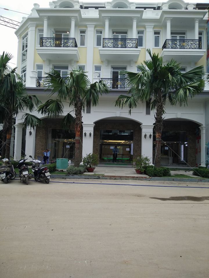 Chính chủ cần bán gấp nhà MT khu phố Tạ Quang Bửu (40m), 72,5m2, 1 trệt 3 lầu. LH: 0901333414