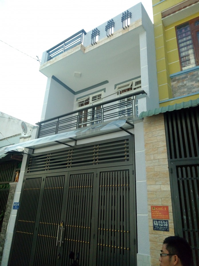 Bán nhà 4x10m, 2PN, WC nằm gần UBP Thạnh Lộc gần chợ cầu Đồng, đường 5m, LH 0899323689