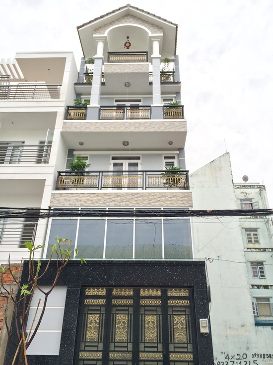 Bán nhà đường Lý Chính Thắng, Q3, DT 6x20m, 5 tầng, giá 15,5 tỷ - 0914468593