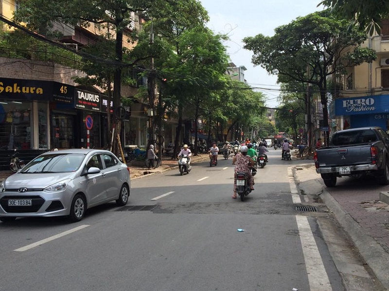 Nhà đường 16M THÂN NHÂN TRUNG , P13, Tân Bình - 10x35m2. GPXD 10 tấm.