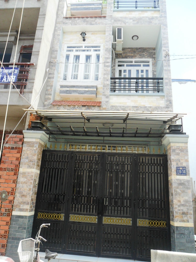 Bán nhà mặt tiền Trần Nhật Duật, phường Tân Định, quận 1, 8.4m x 18m
