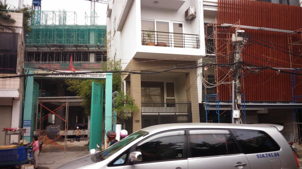 Nhà bán nhà mặt tiền Đặng Dung, Phường Tân Định, Quận 1. DT: 7x25m
