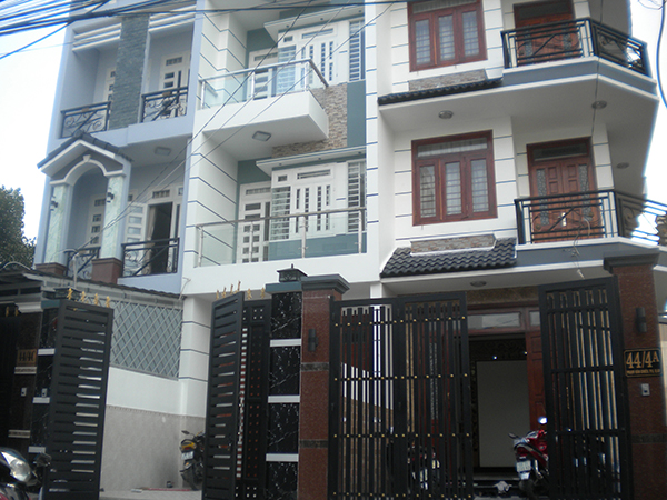 Bán nhà 2 mặt phố tại Đường Trương Công Định, Phường 14, Tân Bình, DT: 8x13m, 2 lầu. giá 12.3 Tỷ