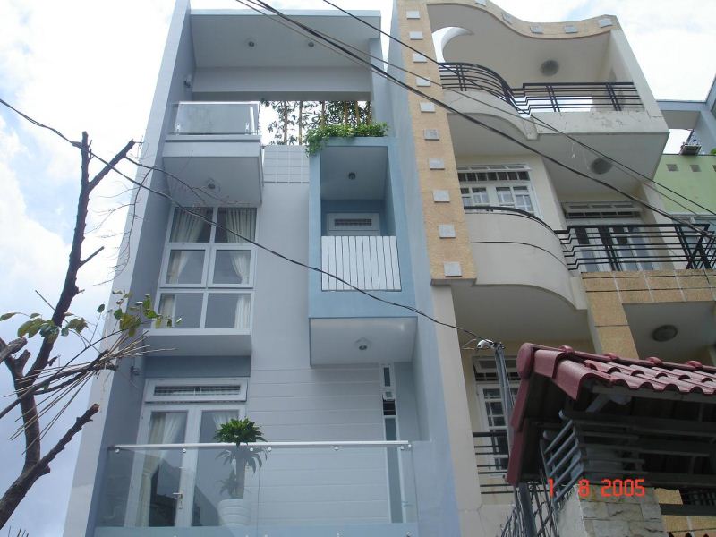 Bán nhà mặt phố tại Đường Đất Thánh, Phường 7, Tân Bình, Tp.HCM. DT: 5.5x20m, 2 lầu mới