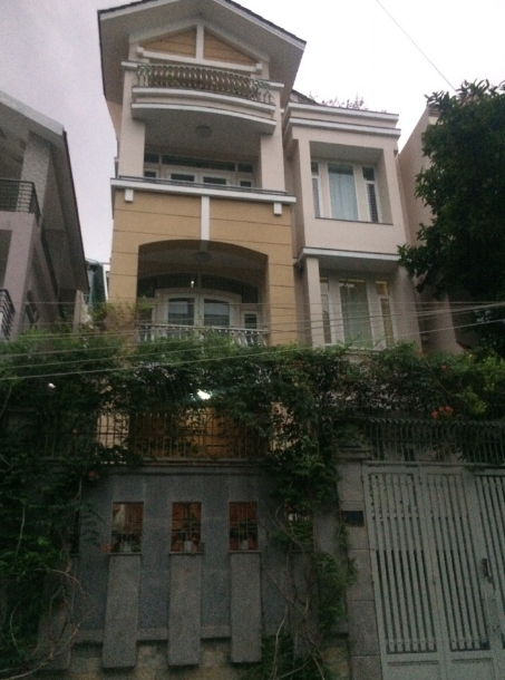 Bán nhà đường Hoàng Diệu, phường 10, Quận Phú Nhuận, 5x18m, 4 lầu, giá 13.8 tỷ