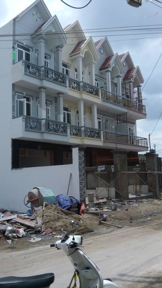 Bán nhà mới xây mặt tiền Thạnh Lộc 41, Q. 12, DT 4 x 19m