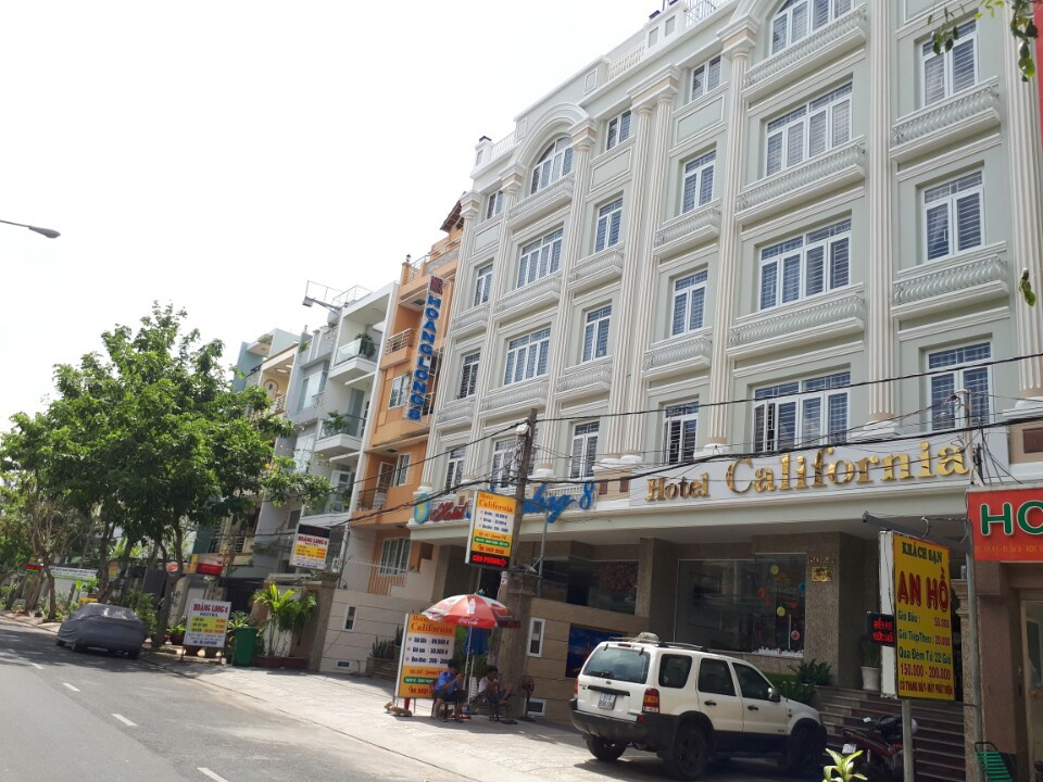 Bán khách sạn khu dân cư Trung Sơn, DT 5x20m, có 19 phòng, 8x20m có 24 phòng, 12x20m có 43 phòng