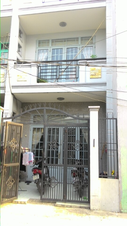 Bán nhà đường Lô Tư, Bình Tân, vô hẻm, DT: 50m, giá 780 triệu, LH: 0948773113
