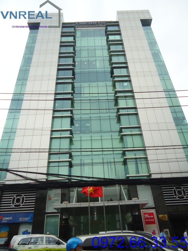 Bán nhà mặt tiền Quận 1, đường Nguyễn Trãi. DT: 18m x 30m, vuông vức. 120 tỷ