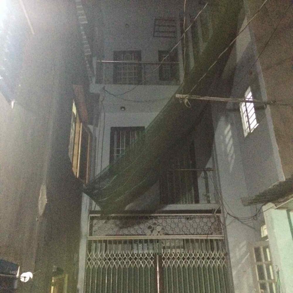 Bán nhà 2 lầu hẻm Dương Quảng Hàm, P5