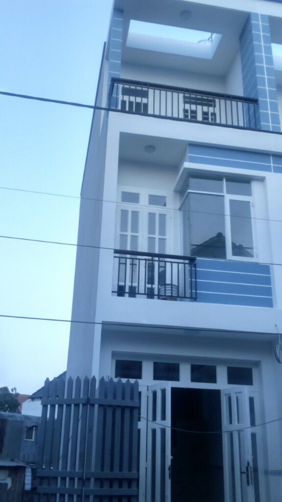 Nhà bán 3 tầng, đúc thật, 4 x 12m, đường Nguyễn Văn Tạo, Nhà Bè 