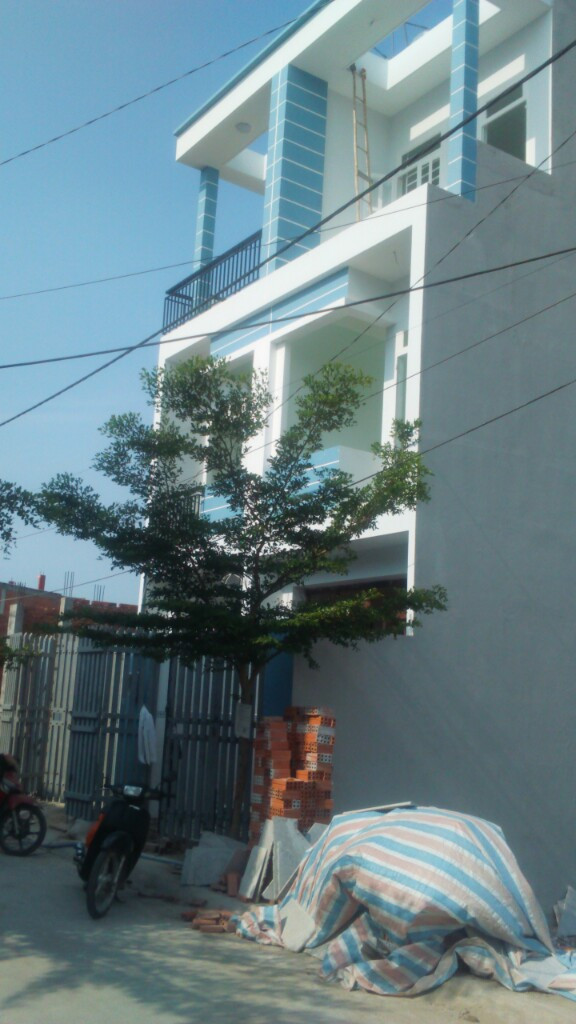 Nhà bán 3 tầng, đúc thật, 4 x 12m, đường Nguyễn Văn Tạo, Nhà Bè 