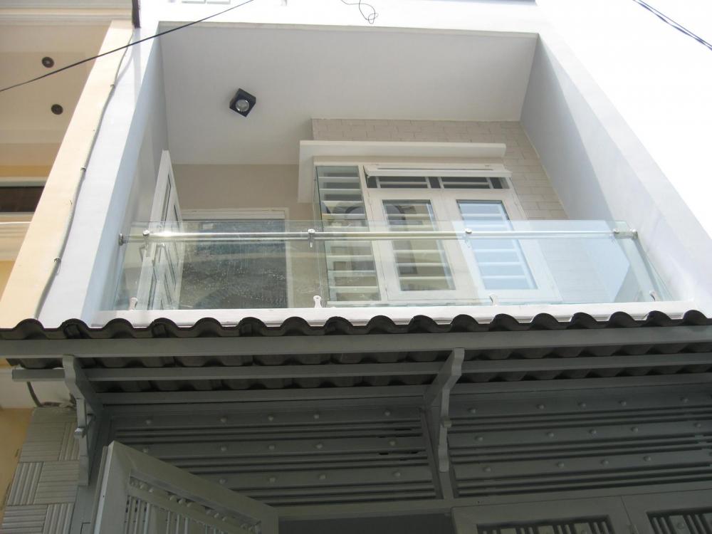 Cần bán căn nhà mặt tiền đường Lê Hồng Phong, quận 10, 3.9m x 20m, giá bán 16.8 tỷ
