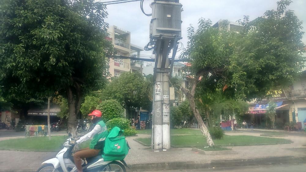 Bán nhà hẻm công viên Nguyễn Sỹ Sách, DT 4x 15,5m, 3 lầu + sân thượng, nhà mới