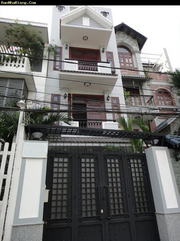 Bán gấp nhà HXH Phan Văn Trị, Q5 DT: 4*16m, nhà 3 tầng, giá bán 8.7 tỷ