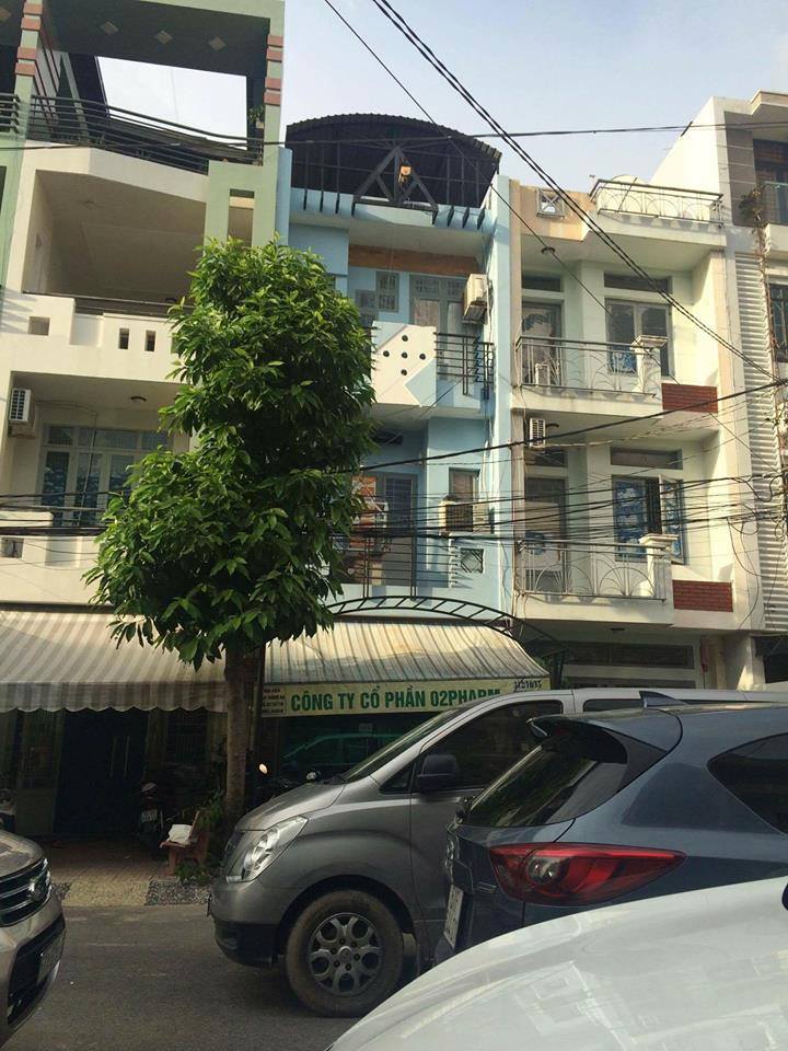 Nhà 5.5 tỷ, 4*19.5m, 2 lầu, khu nhà cao cấp đường Trịnh Đình Trọng, P. Phú Trung, Q. Tân Phú